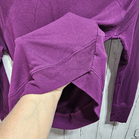 Athleta Women's Purple Mindset Tulip Hem Knit Sweatshirt Long Sleeve Size XSP. - Picture 3 of 7
